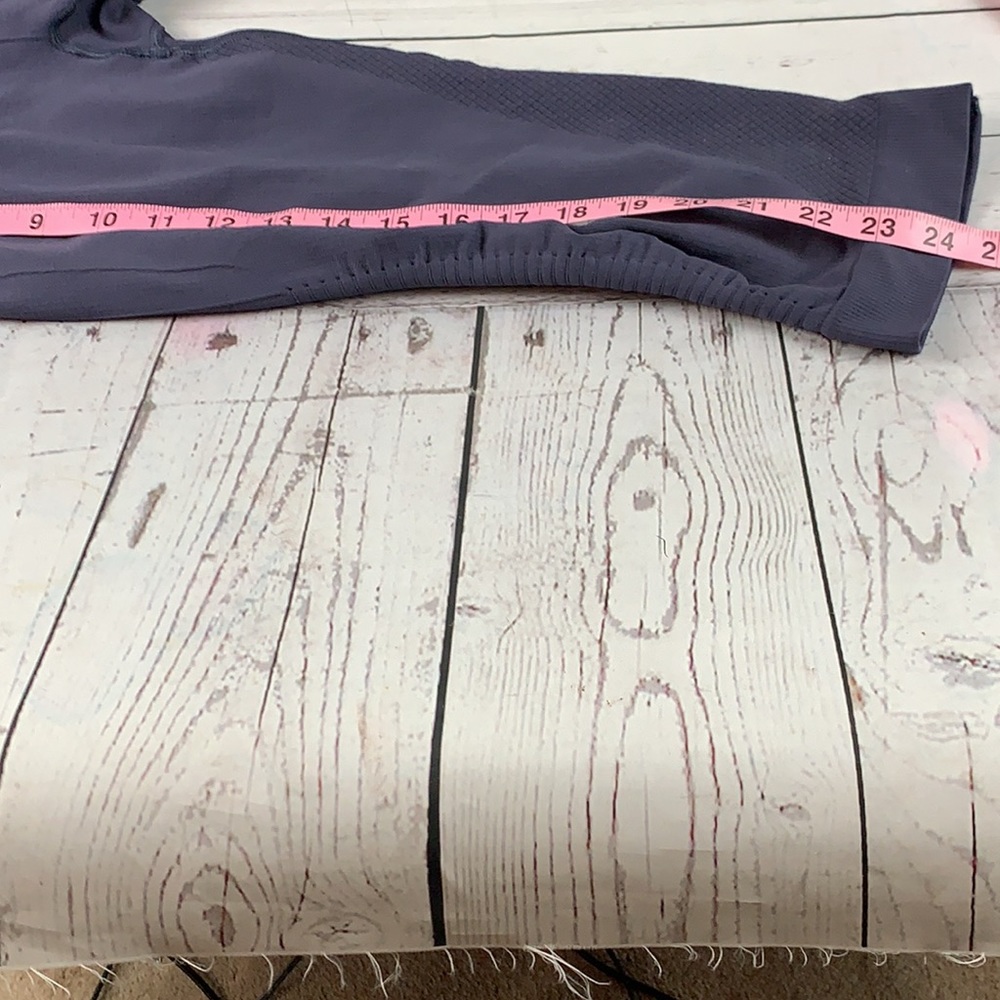 lululemon navy crop Capri ruched side leggings size 6 - Picture 9 of 12